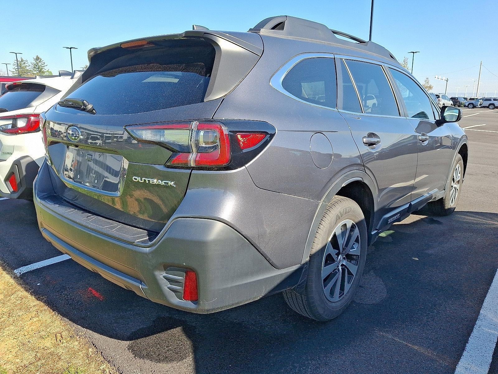 2022 Subaru Outback Premium CVT