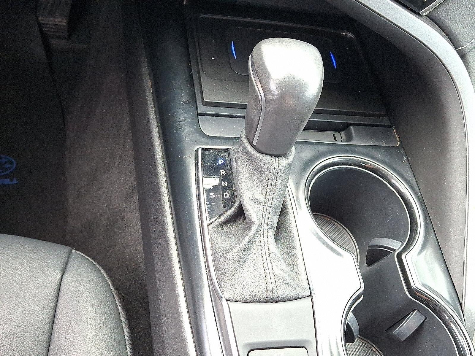 2020 Toyota Camry SE Auto AWD (Natl)