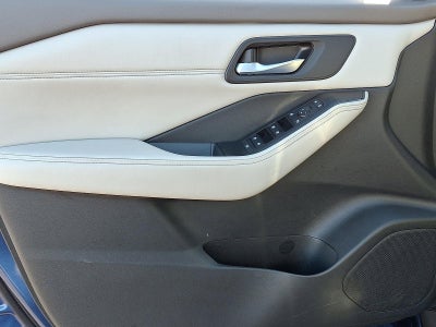 2022 Nissan Rogue AWD SV