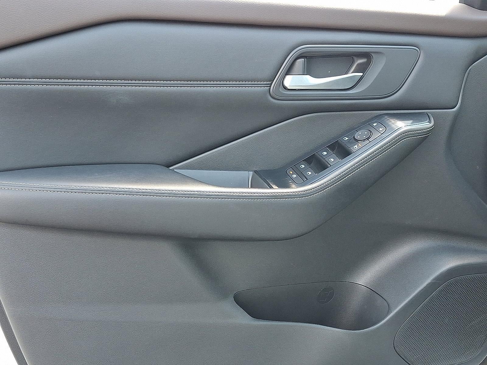 2022 Nissan Rogue AWD SV