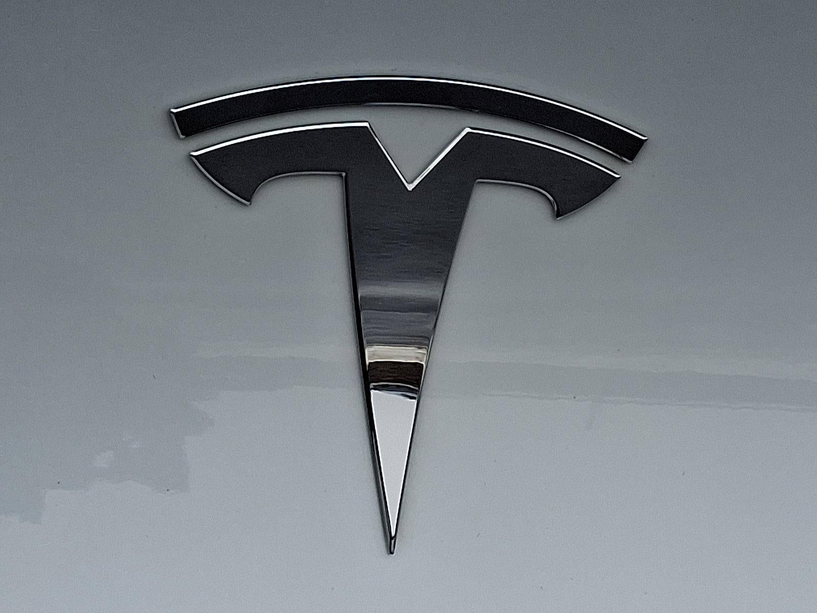 2024 Tesla Model Y Performance AWD