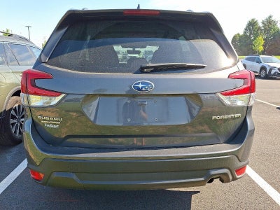 2023 Subaru Forester Premium CVT