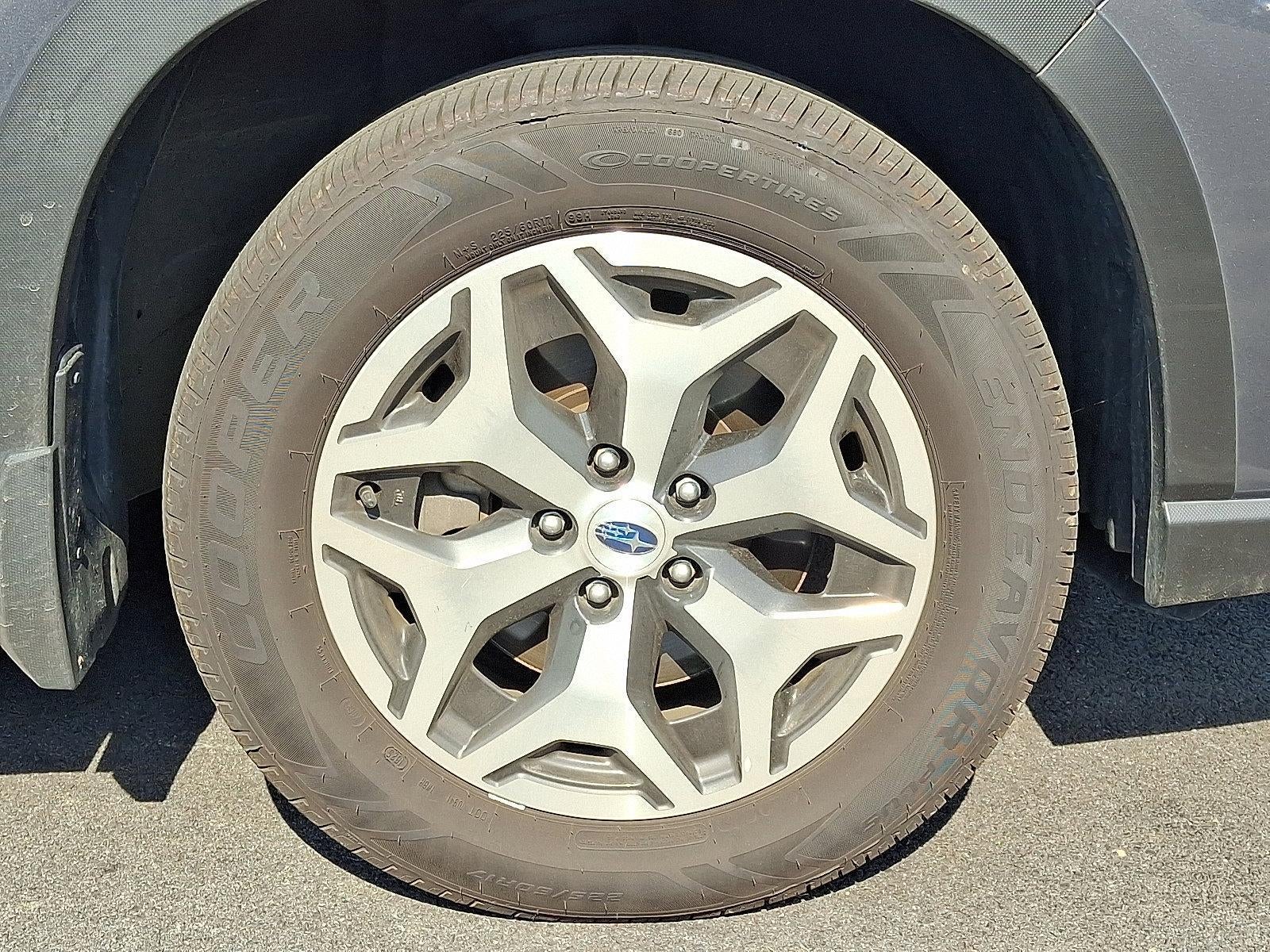2023 Subaru Forester Premium CVT