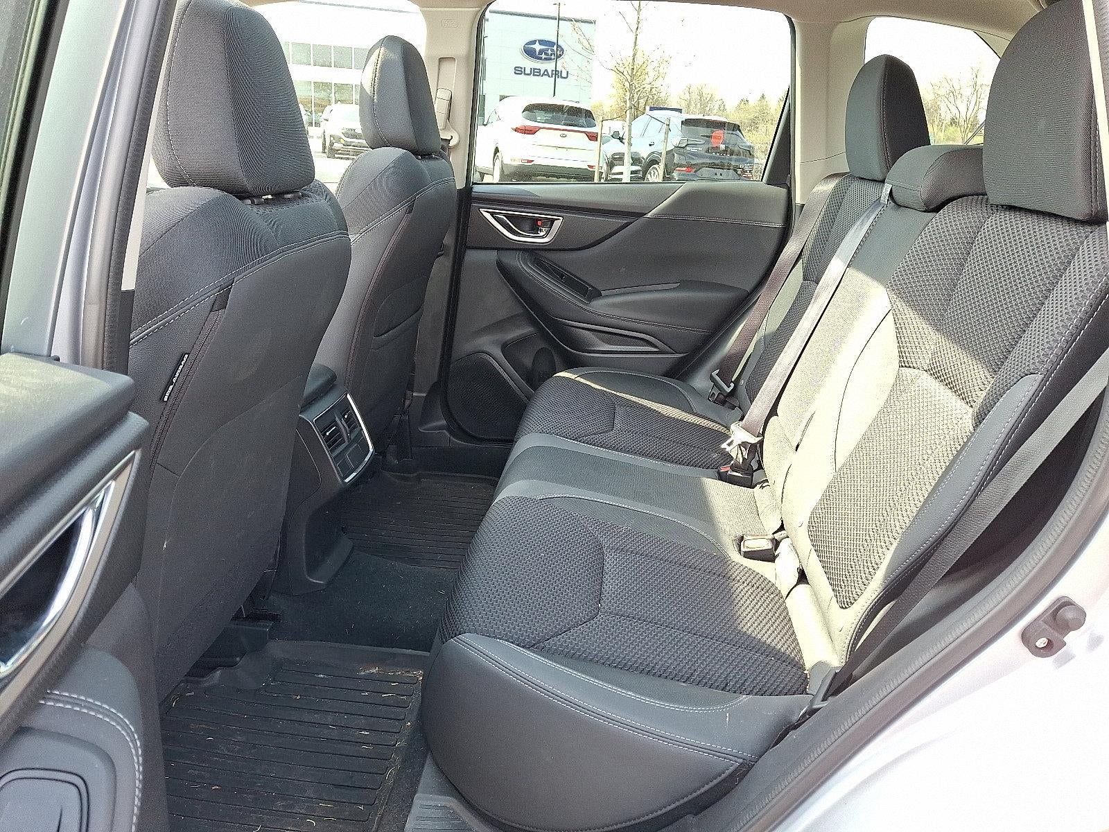 2023 Subaru Forester Premium CVT