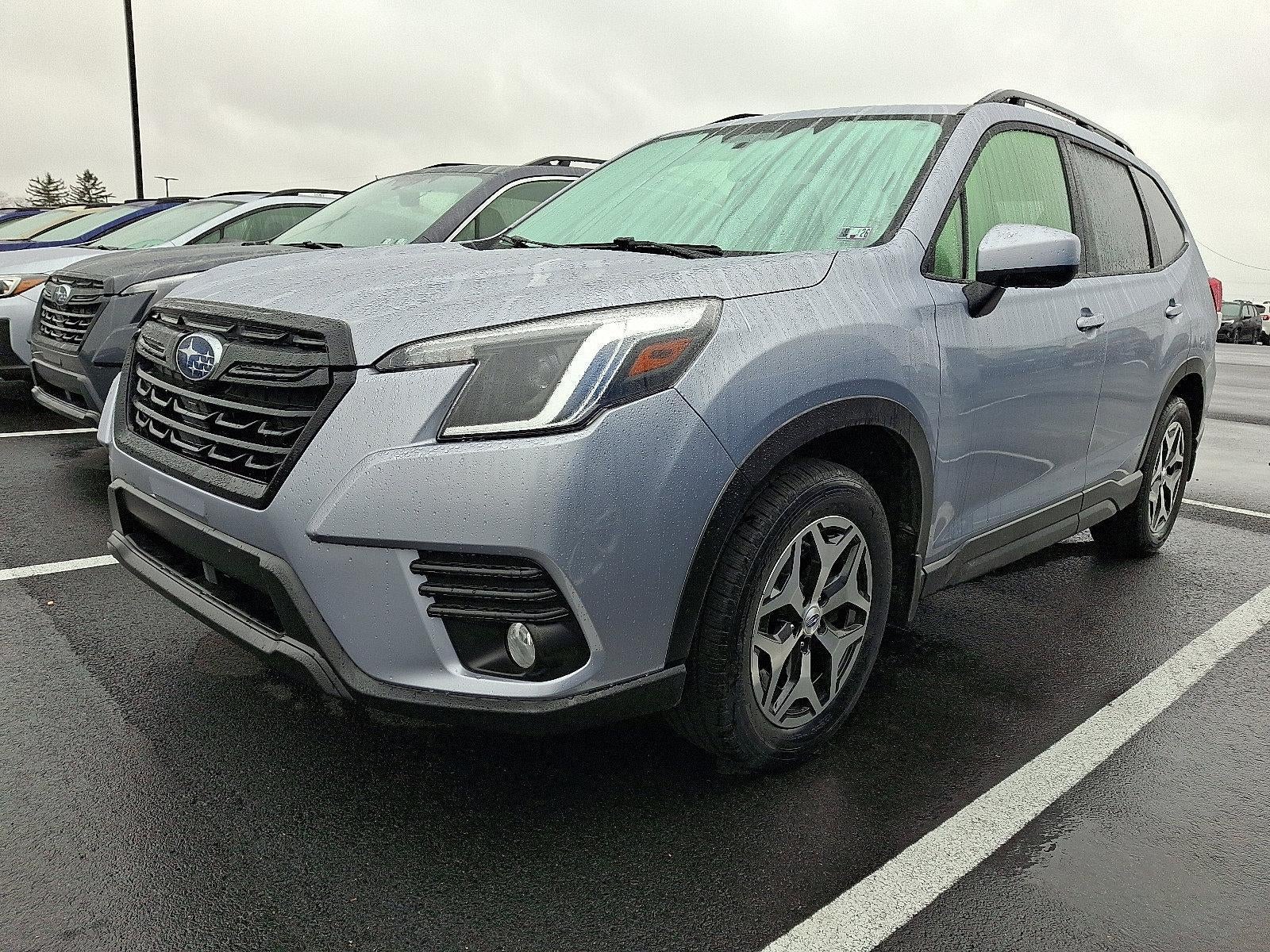 2023 Subaru Forester Premium CVT