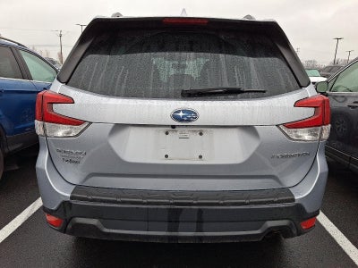 2023 Subaru Forester Premium CVT