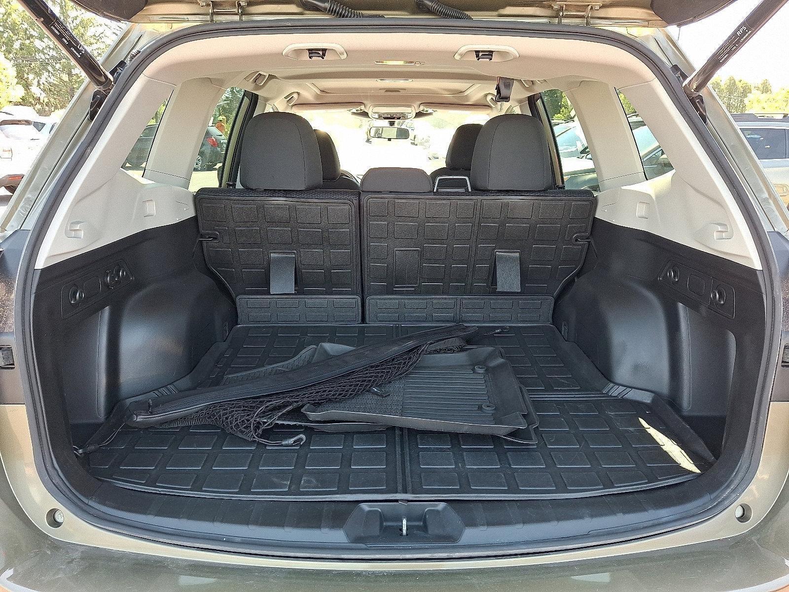 2023 Subaru Forester Premium CVT