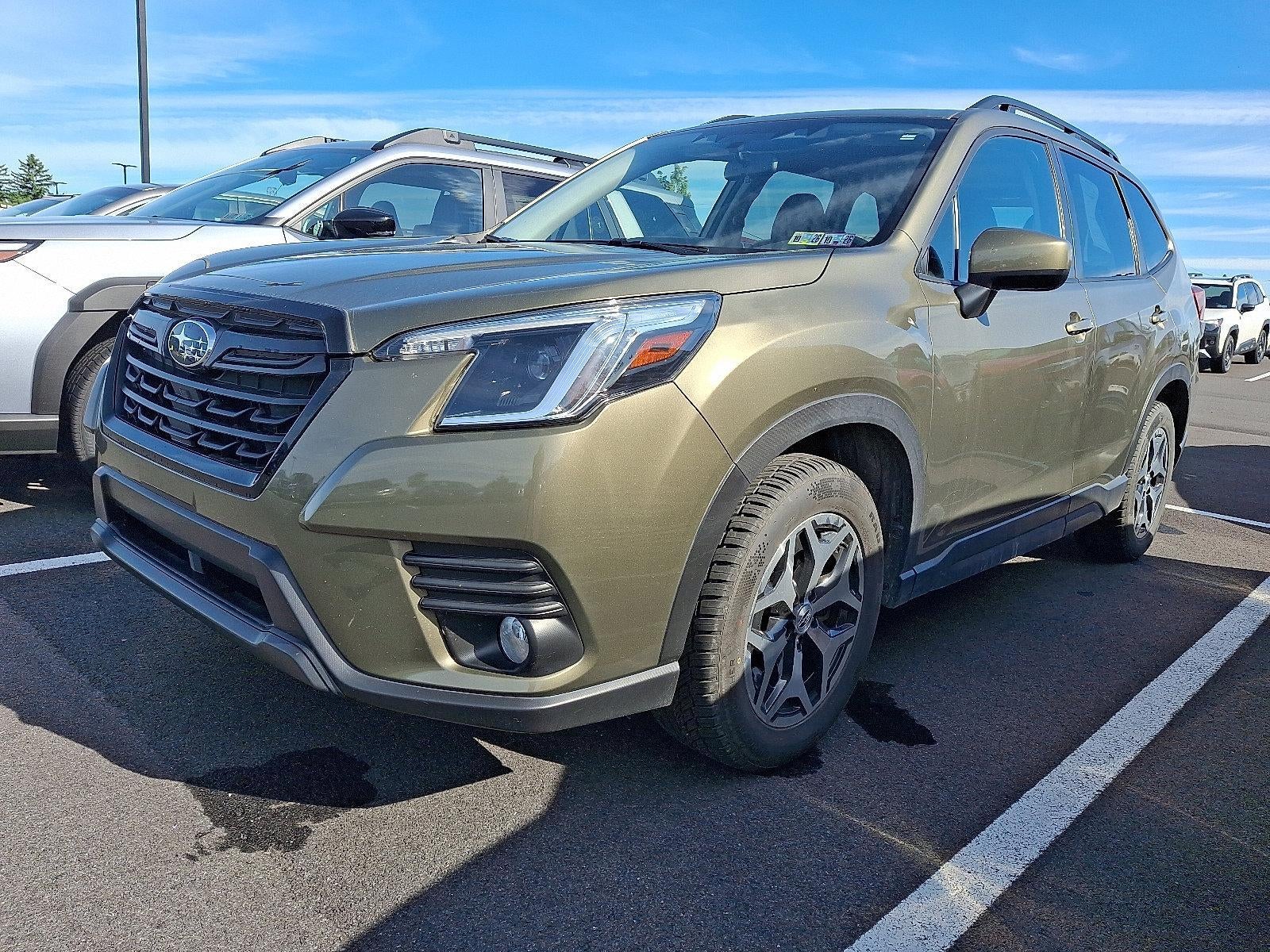2023 Subaru Forester Premium CVT