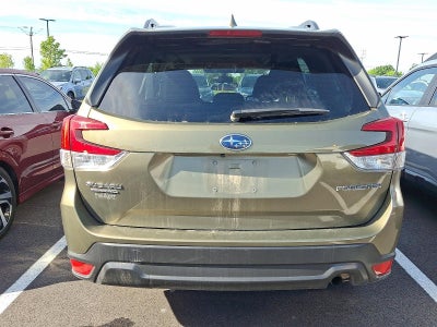 2023 Subaru Forester Premium CVT