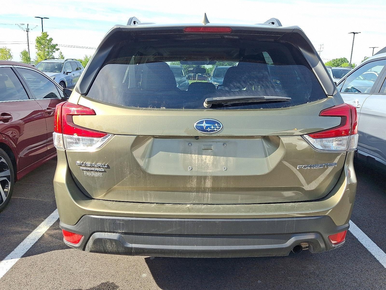 2023 Subaru Forester Premium CVT