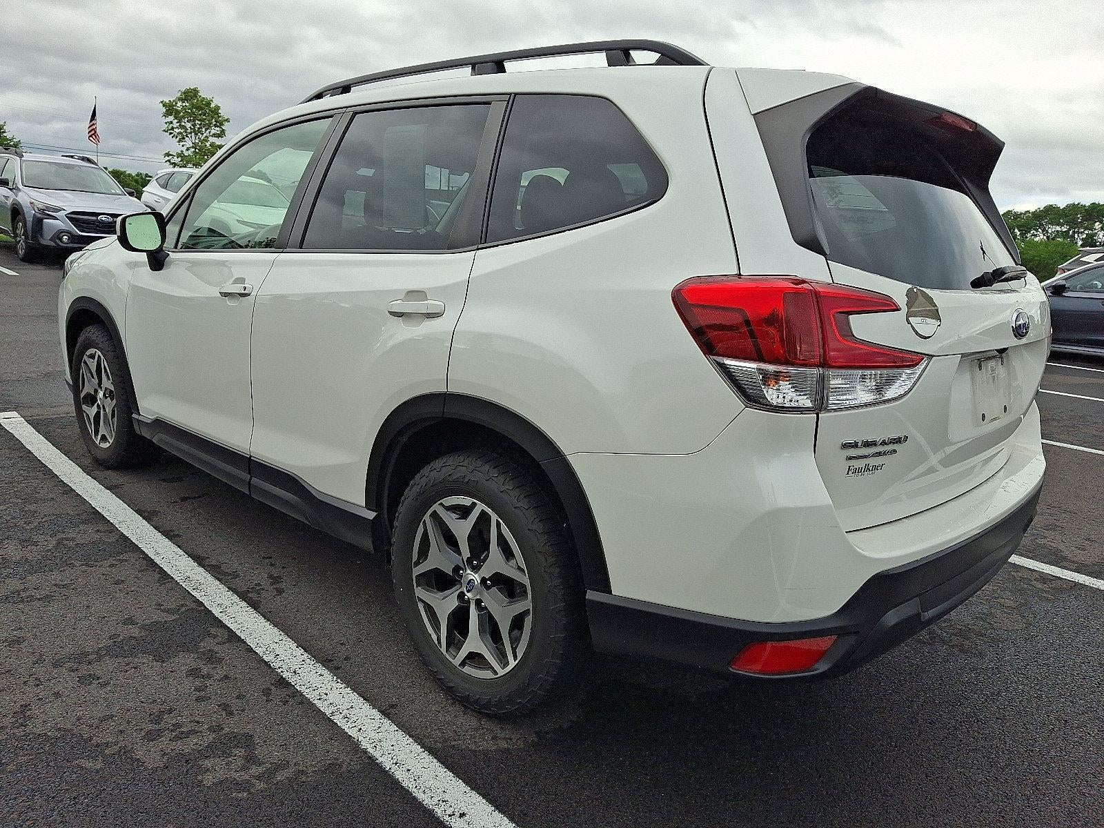 2023 Subaru Forester Premium CVT