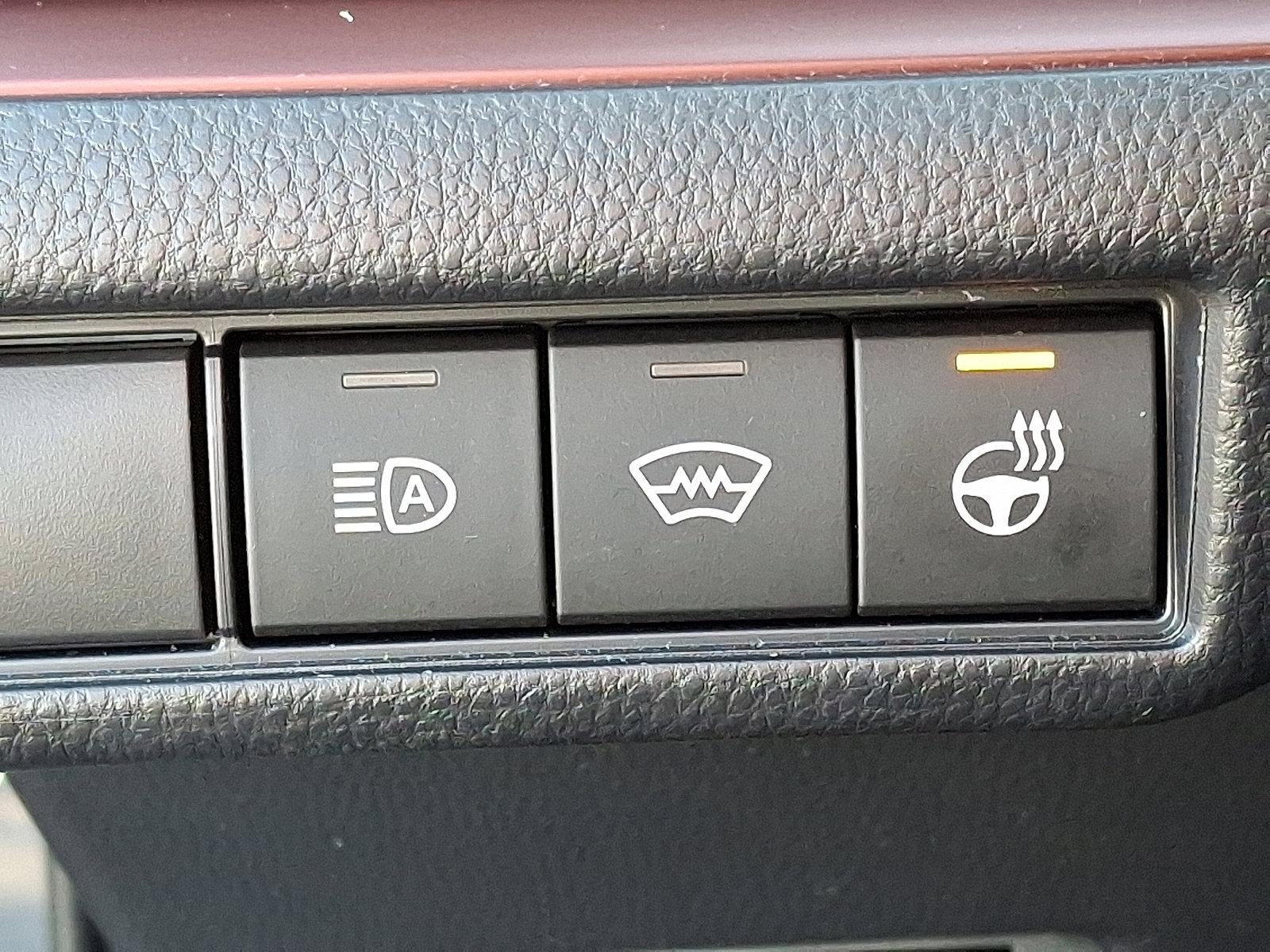 2024 Toyota Prius Prime XSE (Natl)