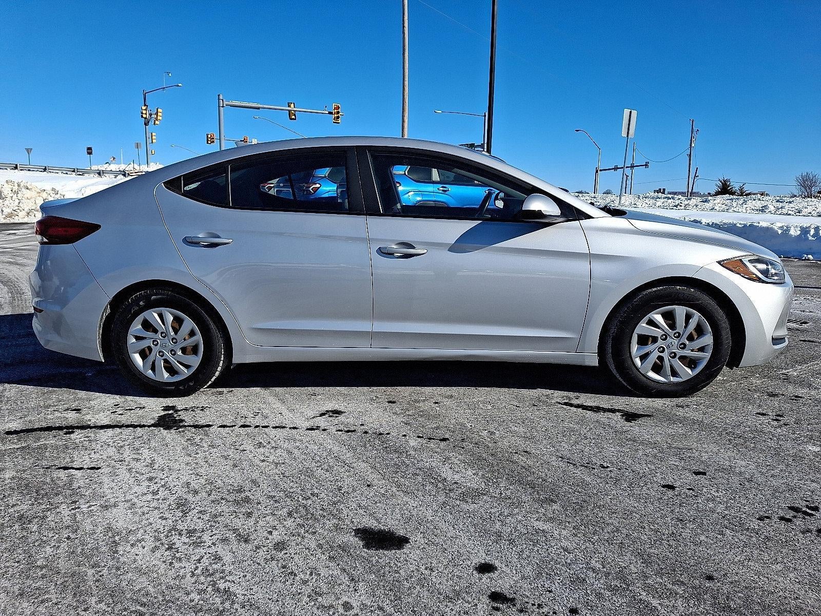 2017 Hyundai ELANTRA SE 2.0L Auto PZEV (Ulsan) *Ltd Avail*