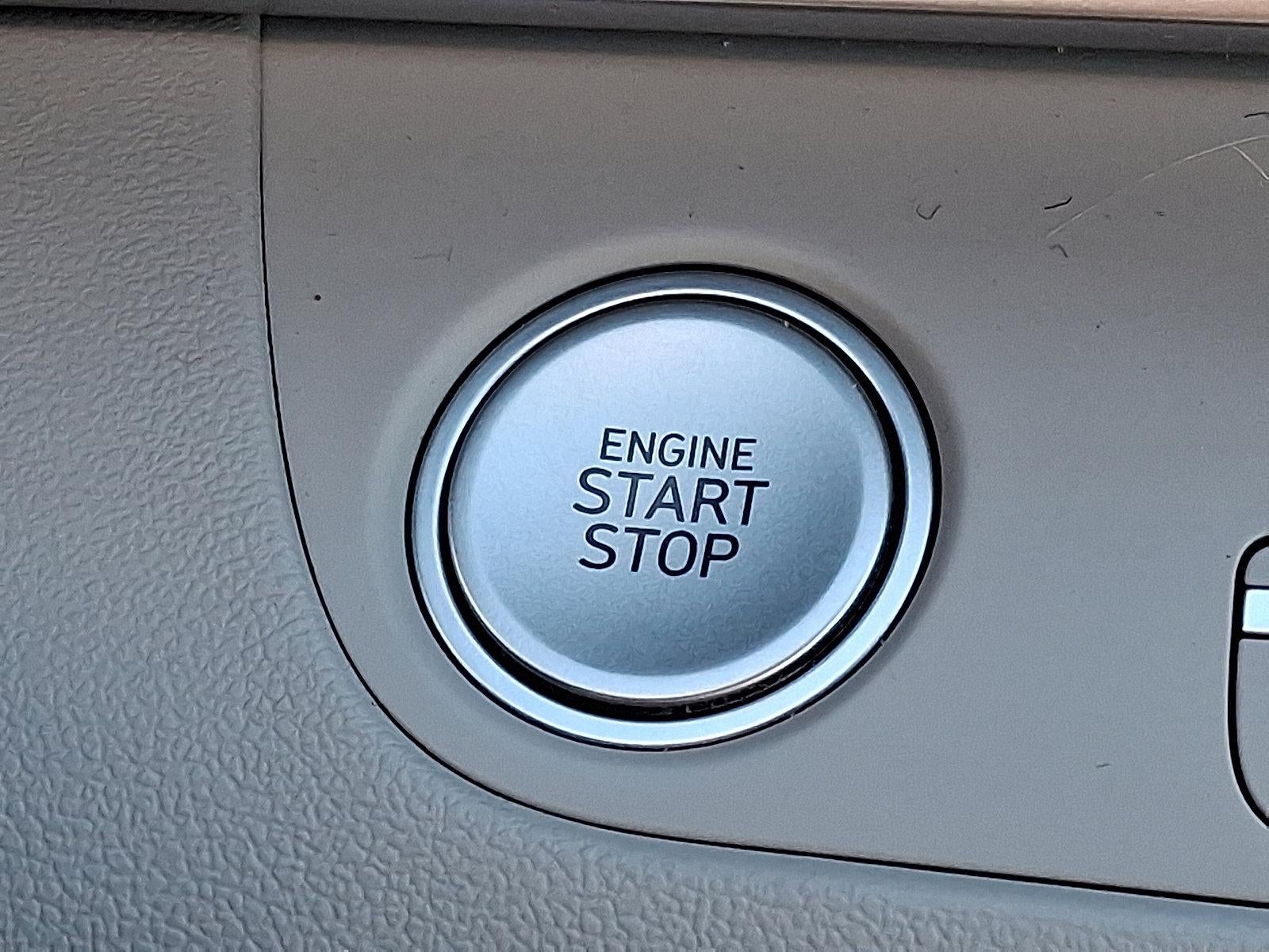 2021 Hyundai ELANTRA Limited IVT *Ltd Avail*