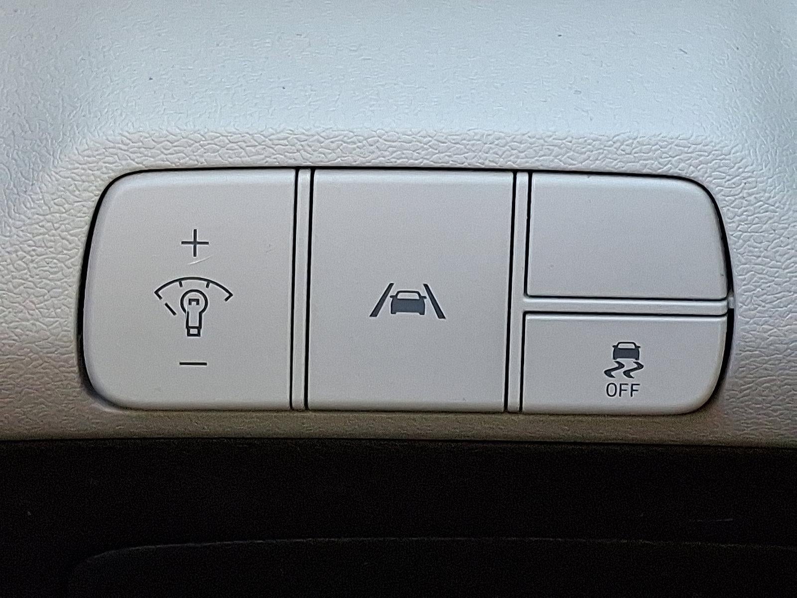 2021 Hyundai ELANTRA Limited IVT *Ltd Avail*