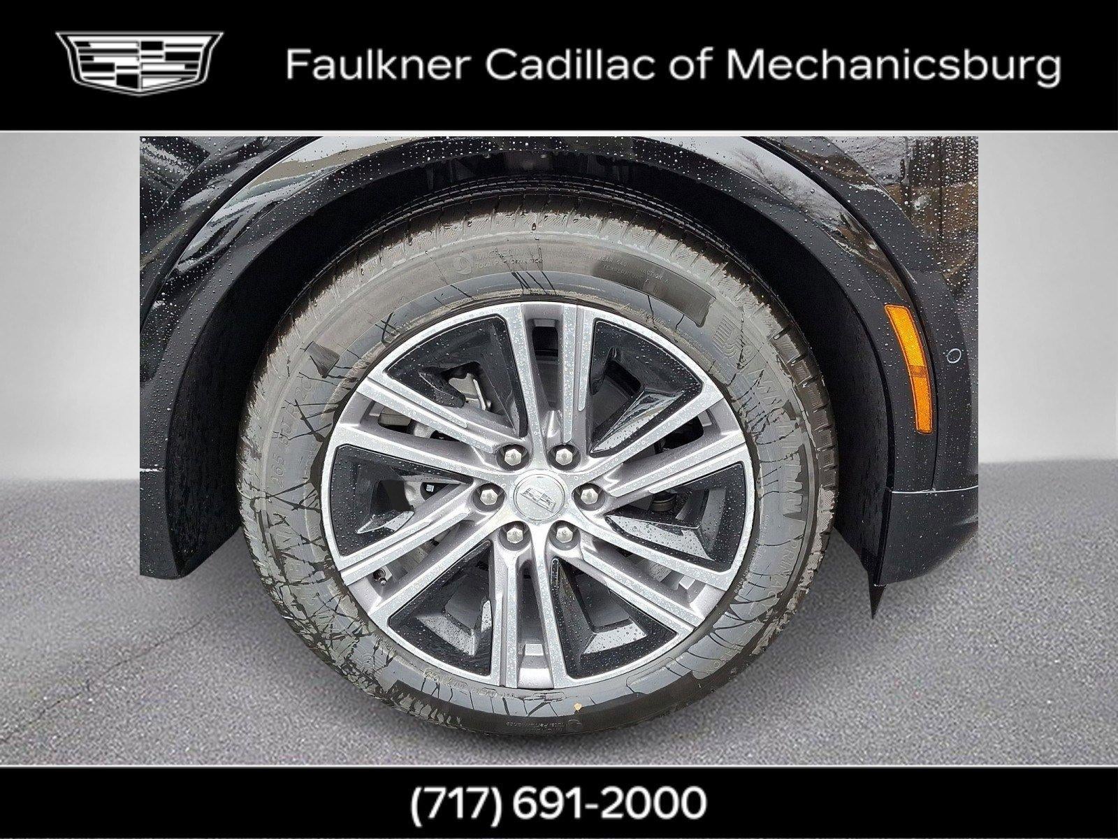 2025 Cadillac LYRIQ Luxury 2